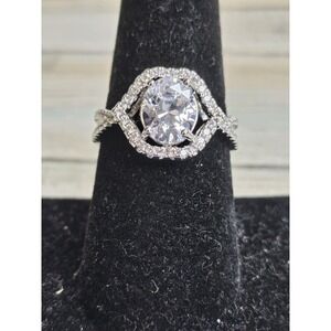 CZ Silver Tone Costume Fashion Halo Ring size 8 NWT